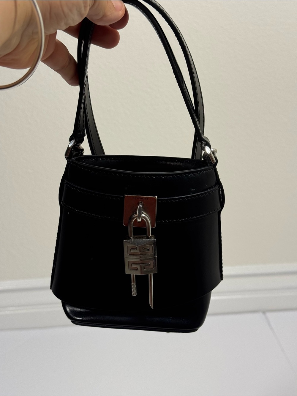 Givenchy Mini Shark Lock Bucket Bag - Picture 12 of 16